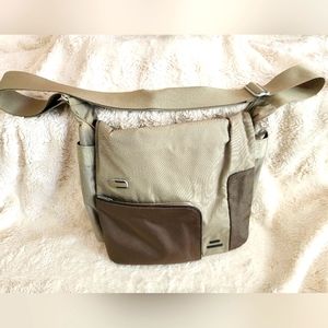 Messenger bag